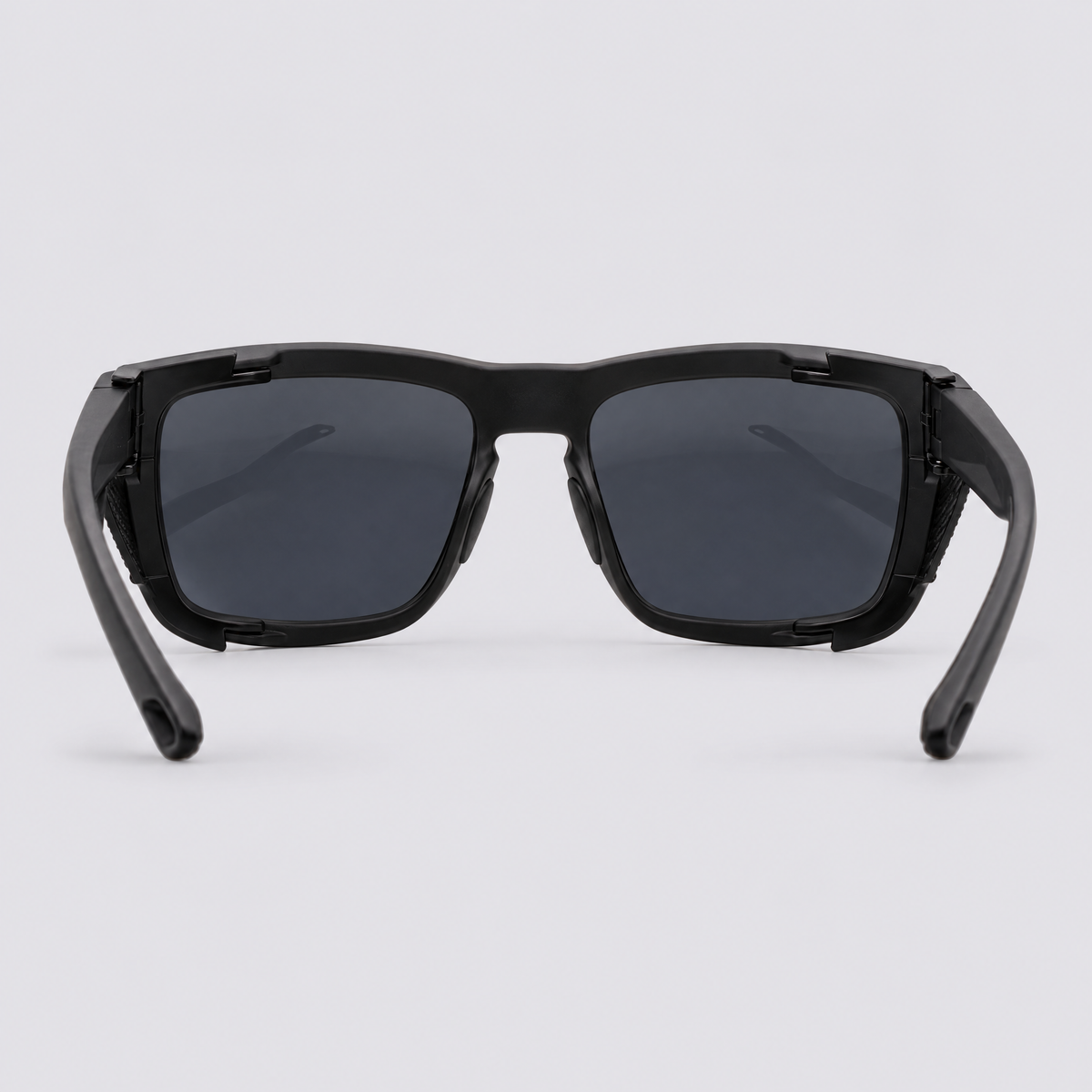 Ridgeline XL Matte Black / Polarized Smoke – back view