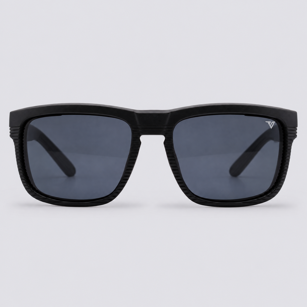 Ridgeline XL Matte Black / Polarized Smoke – front view